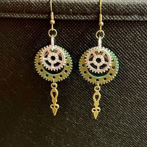 New Steampunk Gear Earrings